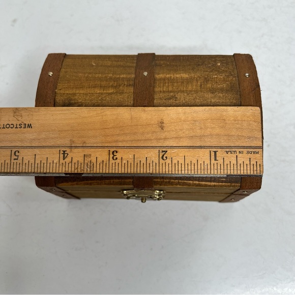 Wooden trinket box - Picture 14 of 14